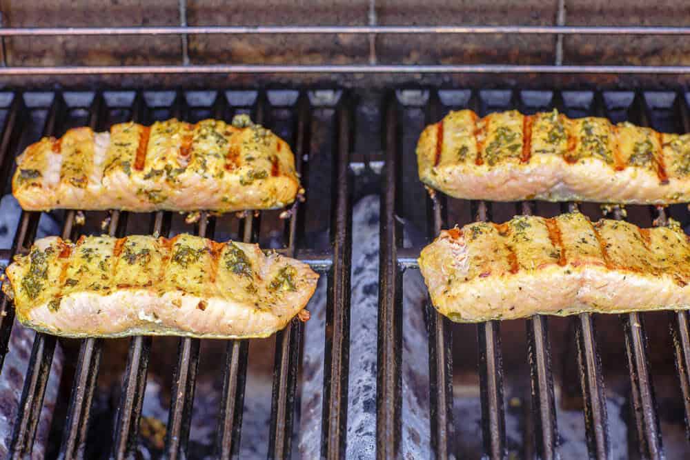 Perfect Grilled Salmon: High Heat, Skin-On Secrets for No Stick